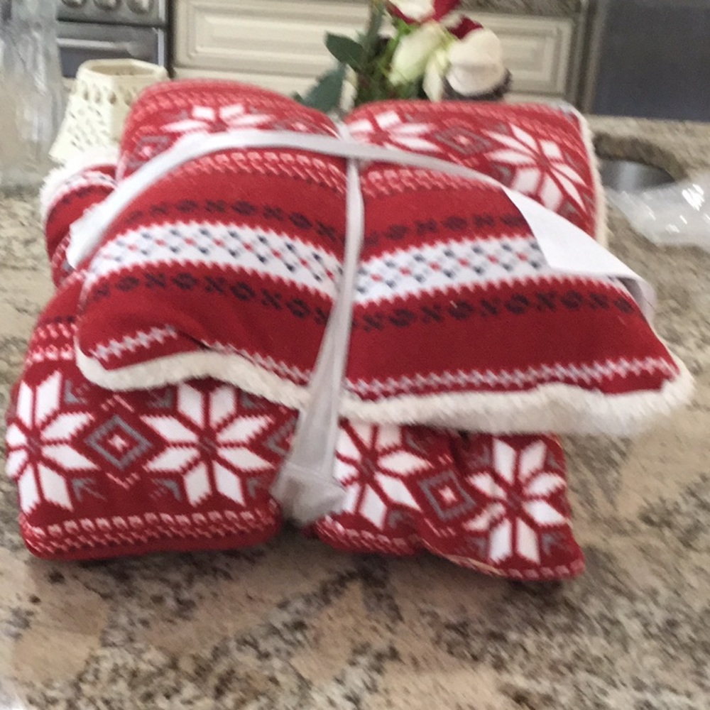 HolidayThrow set - Picture 2 of 4